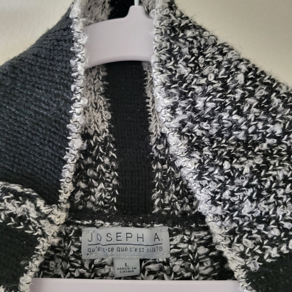 Cardigan - Picture 2 of 3